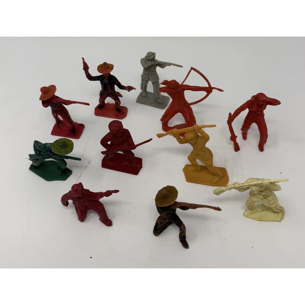 Vintage Plastic Toy Soldiers Figures 11pc Lot Cowboys & Indians